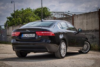 Jaguar XE 2.0 I4D Prestige AT - 5