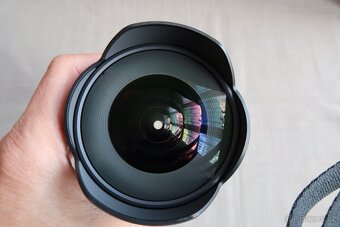 Samyang AF 14/2,8 EF pro Canon - 5