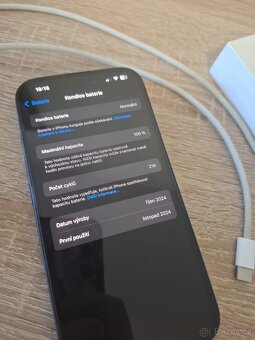 iPhone 16 black 128gb - 5