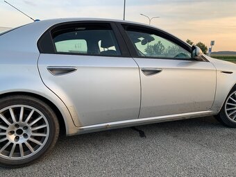 Alfa Romeo 159 - 5