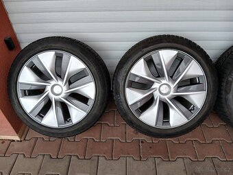 TESLA Y ORIGO ALU R19  pneu 255/45 R19 - 5