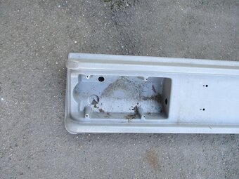 Zadní nárazník ke karavanu DETHLEFFS - 5