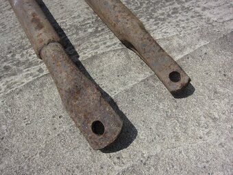 Ocelová vzpěra - tažná tyč - 2 ks - 5