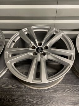 Alu AUDI Q7 5x112 20” 4M0601025G - 5