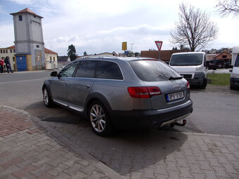 Audi A6 Allroad 3.0 TDI Quattro,xenony,tažné,kůže,serviska - 5