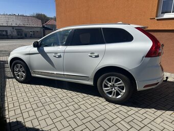 Volvo XC60 2.0 D4 Drive-E Summum - 5