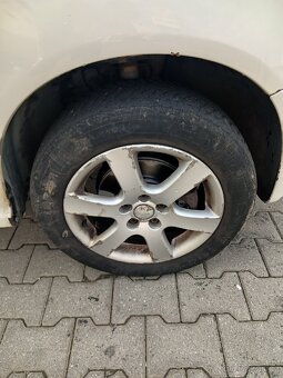 185/60 R15 + disky - 5