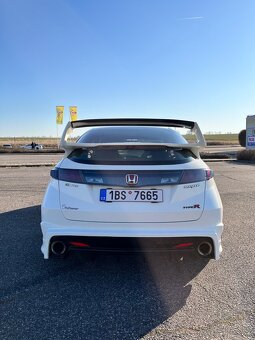 Honda Civic FN2 Championship White - 5