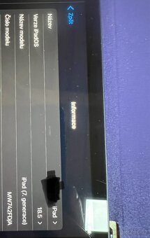 iPad 7. generace Wi-Fi, 32 GB v pěkném stavu - 5