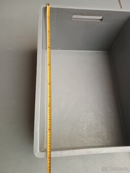 Plastové bedny/přepravky s víkem 80x60x42 - 5