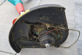 Strunová elektrická sekačka Bosch Art 30 Combitrim - 5