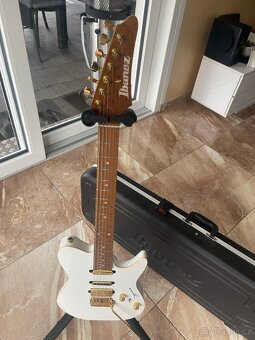 Ibanez Lari Basilio LB1 - 5