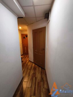 Nabízíme pronájem bytové jednotky 1+1, v ulici Dobrovského, - 5