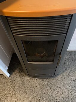 Prodám krbové kamna na pelety - 5