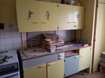 Různý nábytek - 5
