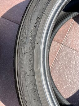 225/45 R18 Bridgestone Potenza S001 RFT - 5
