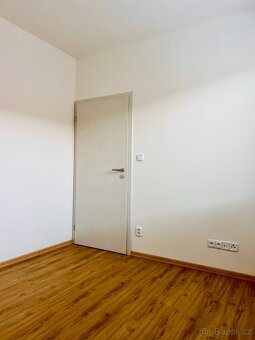 Moderní byt 3+kk s lodžií a parkováním v uzavřeném areálu - 5