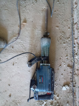 Bourací kladivo 1600W - 5