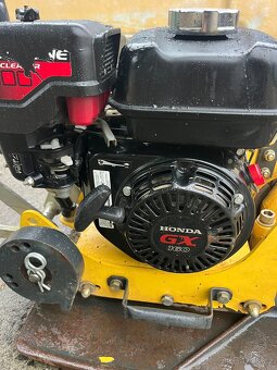 Vibrační deska BOMAG BPR 18/45 - 5