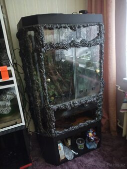 Terárium/paludarium se skříňkou a vrchním krytem - 5