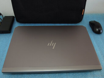 Herní HP ZBook G6 17.3" Intel 4.6Ghz 1.5TB SSD RTX4000 64GB - 5