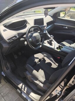 Peugeot 5008 - 5