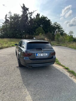BMW e91 najeto 195xxx  330xd - 5