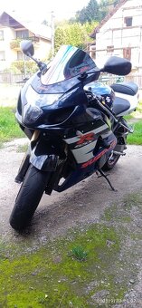 Suzuki GSX-R K5 600 - 5