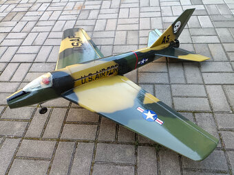 Starší i nové letadlo větroň stíhačka RC motor model modelář - 5