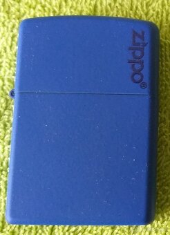 Predám ZIPPO ZAPAĽOVAČE, KOŽENÉ PÚZDRA A PRÍVESOK-KANISTER N - 5