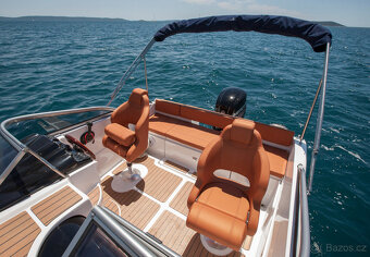 LOD KAJUTOVA BARRACUDA 545 - 5