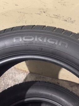 Zimní pneu 225/50/17 Nokian WR A4 - 5
