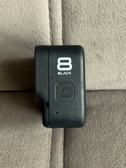GoPro 8 Black s příslušenstvím - 5