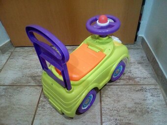 Odrážedlo auto zelené autíčko - 5