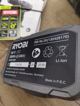 Aku vrtačka+ baterie - 5