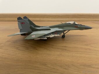 Mig-29 Fulcrum - model letadla 1:72 - 5