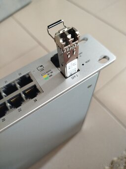 UniFi SWITCH-24 500W - 5