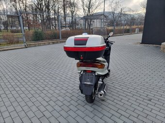 Yamaha Majesty 250 - 5
