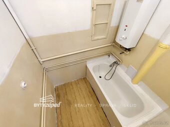 Pronájem bytu 2+kk, 52 m2 v ulici Edvarda Beneše - Jižní př - 5