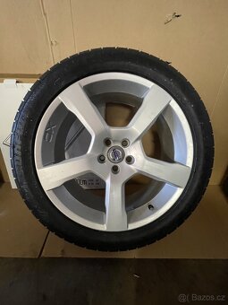 ALU kola Volvo Cratus 20’ - 5