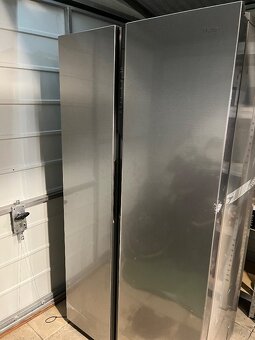 Americká lednice HAIER HSR3918ENPG - nejde - 5