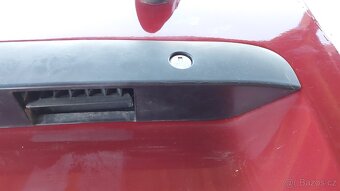 VW Caddy – Dveře kufru LZ ČERVENÉ - 5