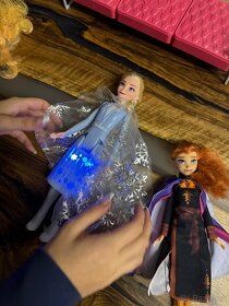 Hasbro Frozen II Elsa a Anna - 5