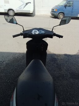 Skútr Derbi Atlantis 50 - 5