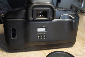 Canon EOS 750 QD - 5