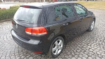 VW Golf VI 1,2 TSi 77kw Málo najeto - 5
