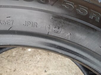 Prodám zimní pneu Dunlop 235/55 R19 - 5