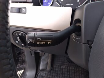 VOLKSWAGEN TOUAREG 3.0 TDI DSG DPH,ČR,NAVI, 176kW - 5