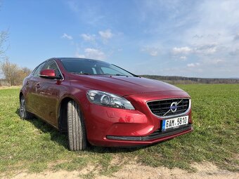 Volvo V40 D4 2.0L 140kW momentum - 5