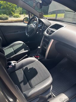 Peugeot 207 - 5